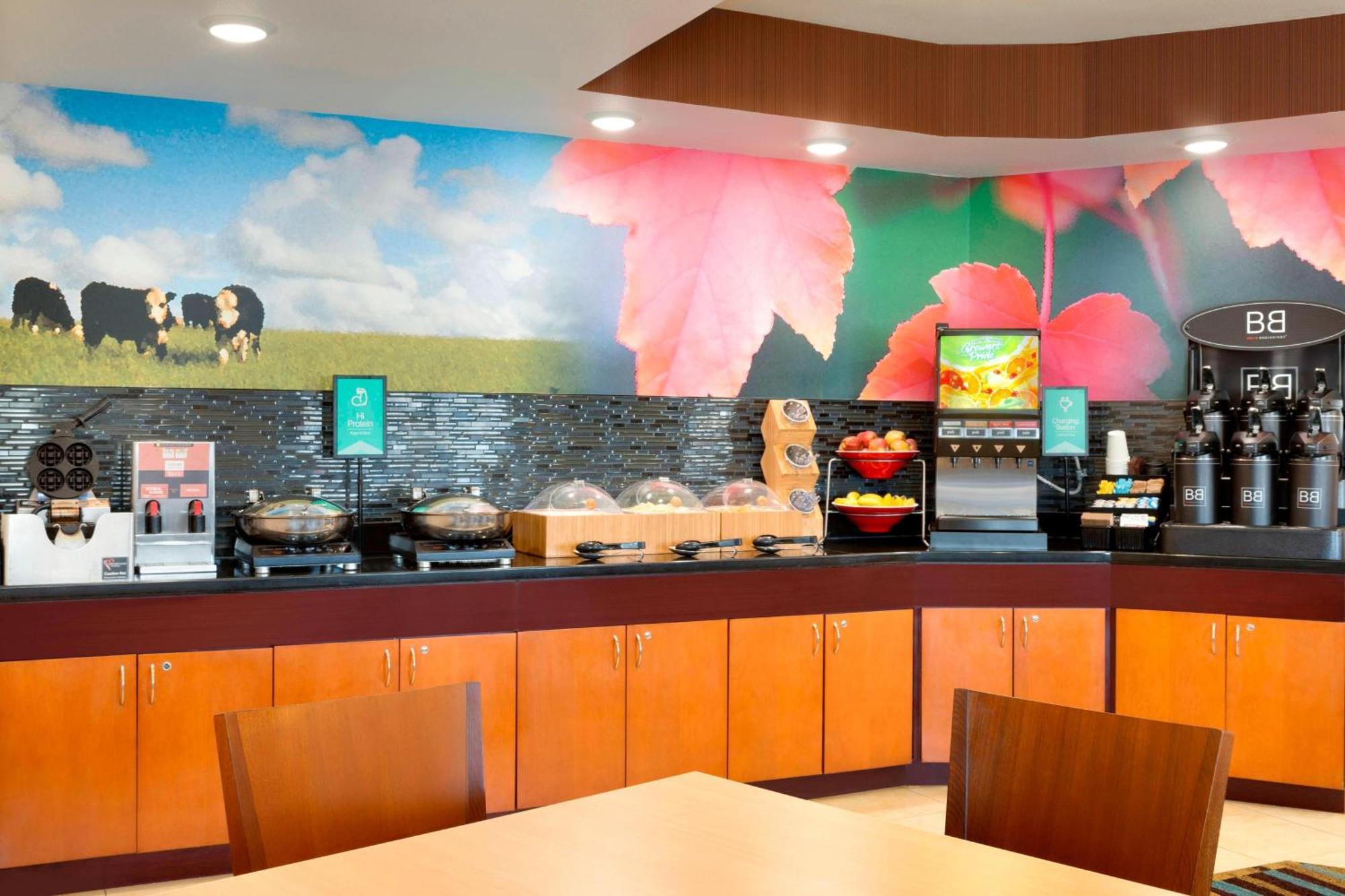 Fairfield Inn & Suites Fort Worth University Drive Экстерьер фото