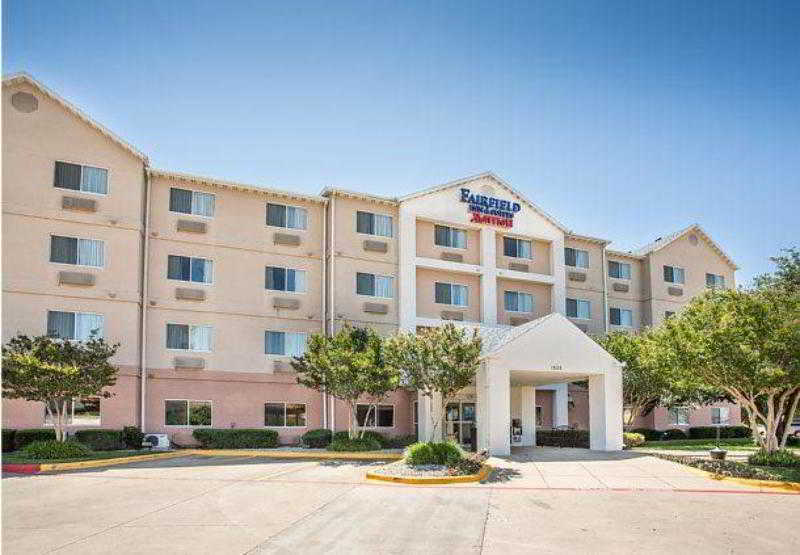 Fairfield Inn & Suites Fort Worth University Drive Экстерьер фото